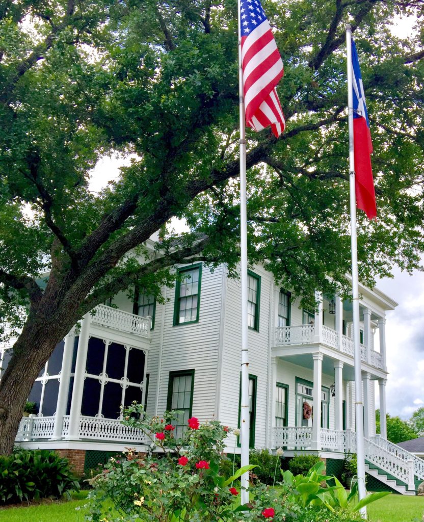 The Quest Of The Bed And Breakfast - Jefferson, Texas Style - Good ...